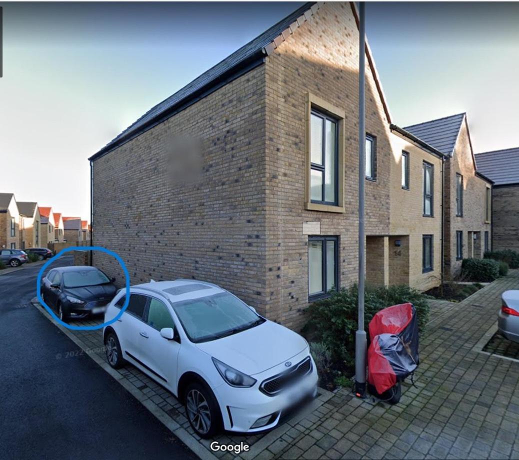 Modern 3 Bedroom House With Parking Bath Exterior foto
